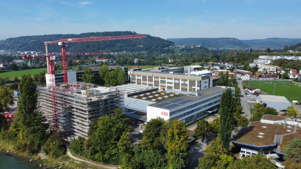 Luftaufnahme des neuen ABB Gebäudes.